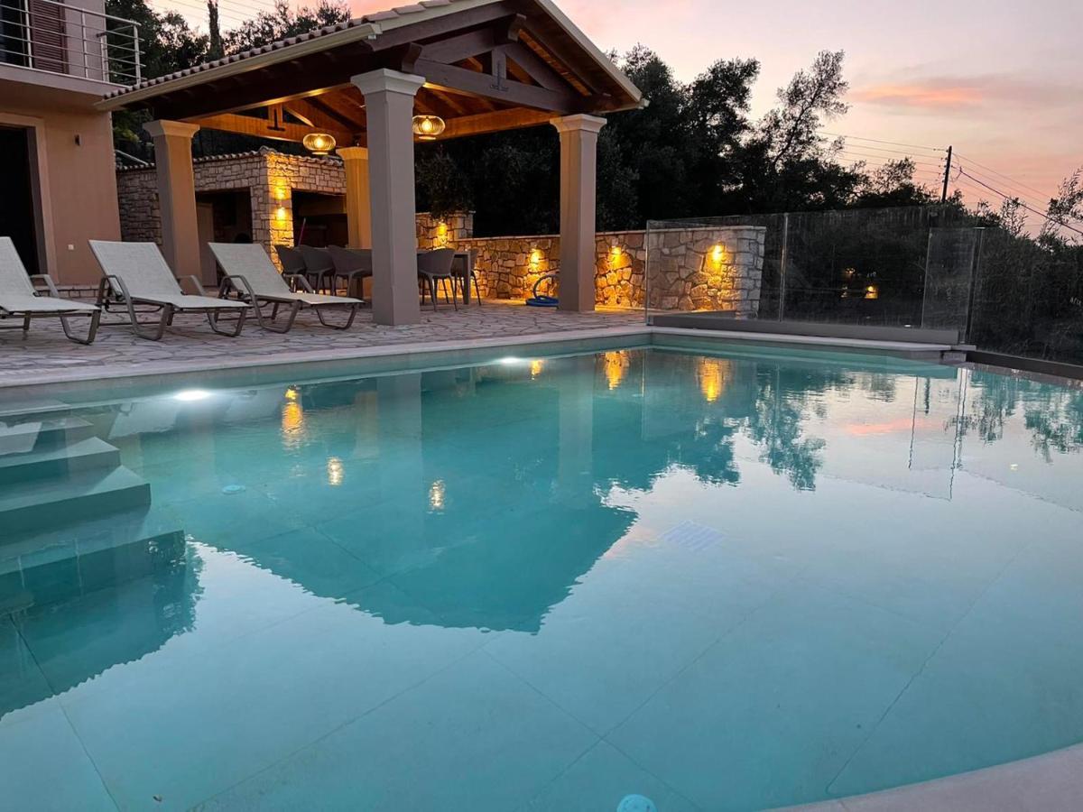 Ozias A Modern,spacious, Swimmig Pool Villa. Villa *