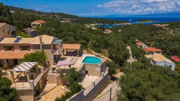 Villa Ozias A Modern,spacious, Swimmig Pool Villa. Gaios