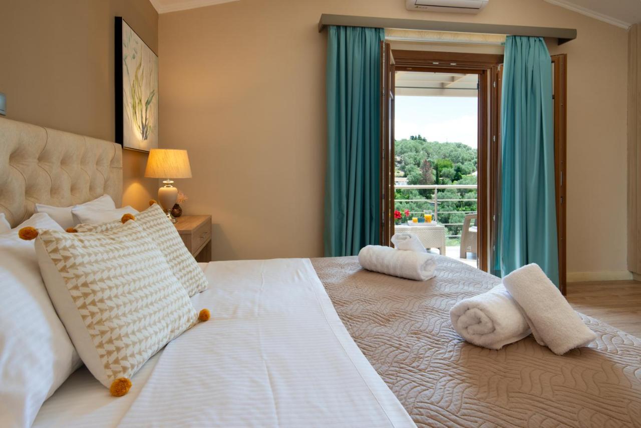 Ozias A Modern,spacious, Swimmig Pool Villa. Villa *