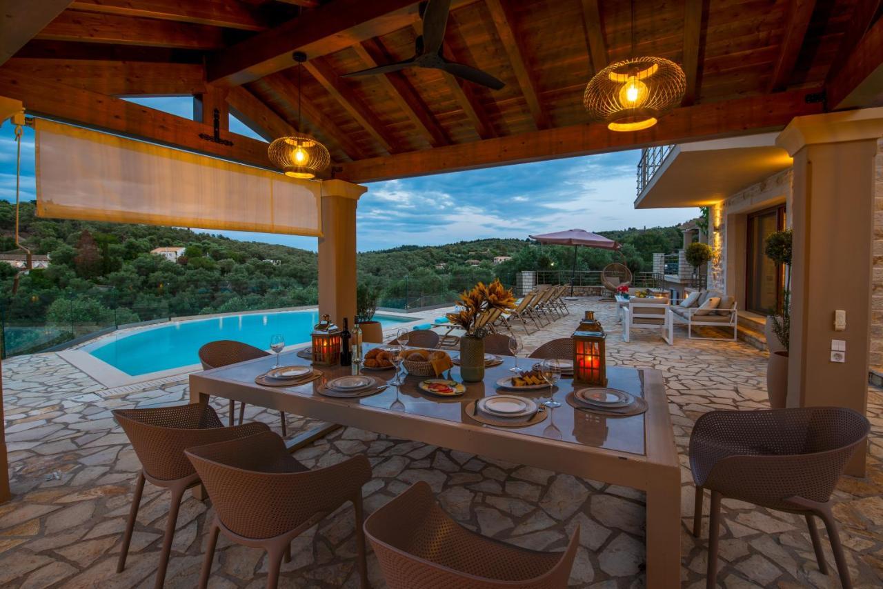 Ozias A Modern,spacious, Swimmig Pool Villa.