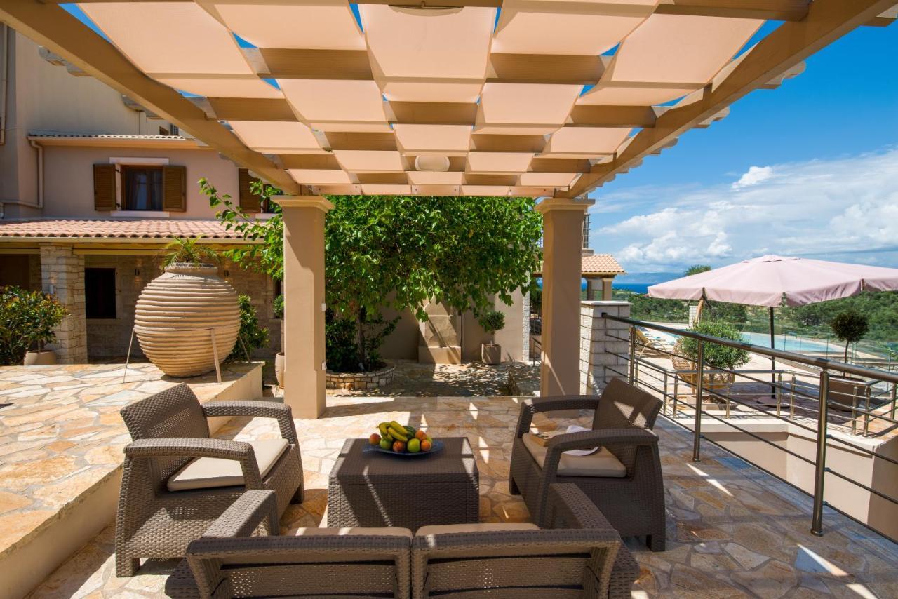 Ozias A Modern,spacious, Swimmig Pool Villa. Gaios